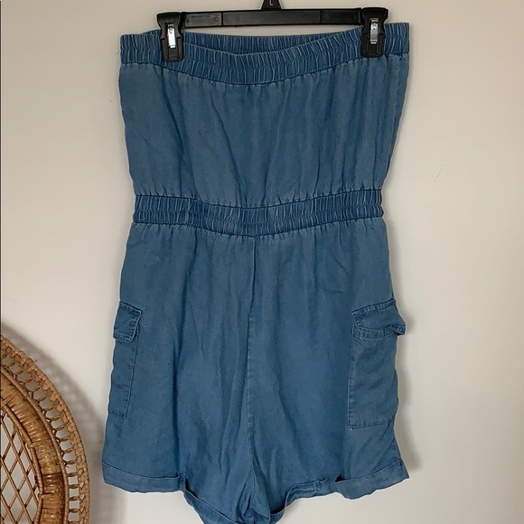 Strapless Denim romper with drawstring - Picture 2 of 2